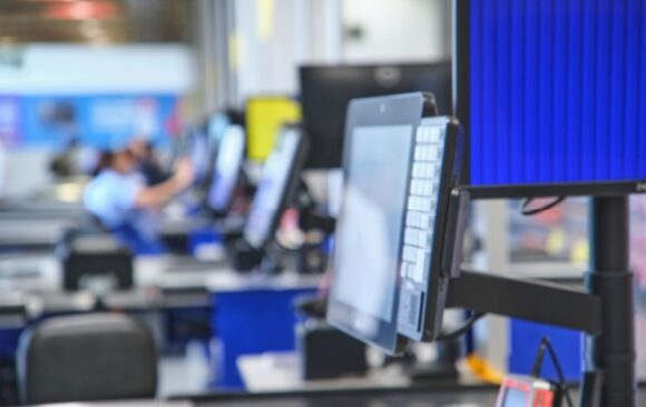 Logiciels de caisse auto-certifiés : le retour