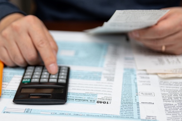 Shutterstock_simulateurir Impôt sur le revenu 2026 : à vos calculettes !