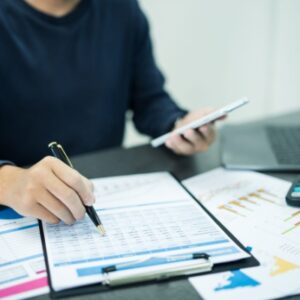 Shutterstock_tauxpassource Taux neutres du prélèvement à la source pour 2026 : c’est parti ?