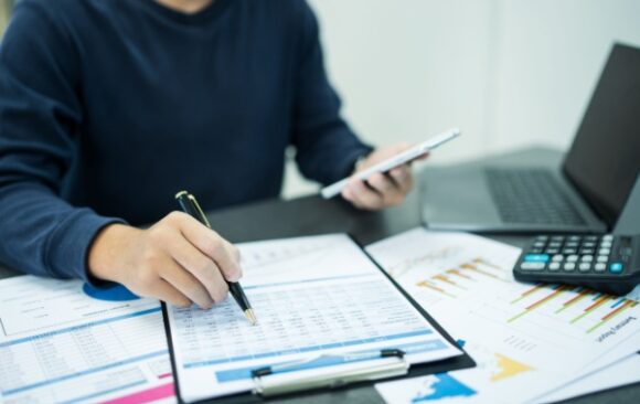 Shutterstock_tauxpassource Taux neutres du prélèvement à la source pour 2026 : c’est parti ?