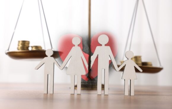 Shutterstock_deductibilitepensions Fiscalité des pensions alimentaires : mode d’emploi pour 2026