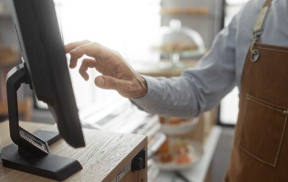 Logiciels de caisse auto-certifiés : ça se précise !
