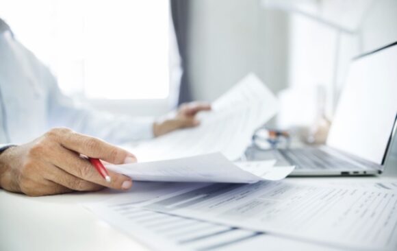 Shutterstock_declarationautorevenus La déclaration automatique des revenus : êtes-vous concerné en 2026 ?