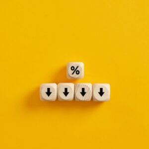 Shutterstock_tauxreduitsissociete Groupe de sociétés et taux réduit d’IS : plus que quelques jours pour régulariser