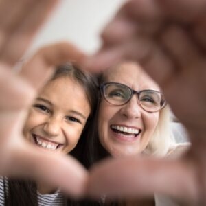 Shutterstock_ageexodonation Dons familiaux exonérés : maintien de la limite d’âge de 80 ans ?