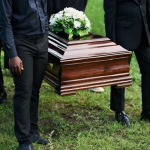 Shutterstock_limitedeductionobseques Successions : vers une revalorisation du forfait frais d’obsèques déductible ?