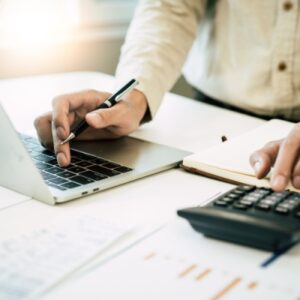 Shutterstock_solutiondiffcultC3A9spaiement Difficultés pour payer ses impôts : panorama des solutions pour les professionnels