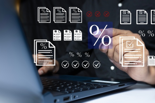 Shutterstock_declainfois Reporting fiscal public : un format harmonisé pour les grandes entreprises
