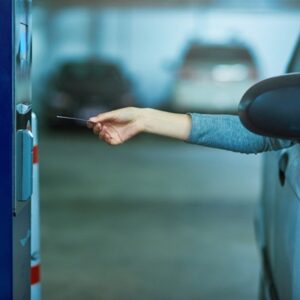 Facturation électronique : quel sort pour les tickets de parking et de péage ?