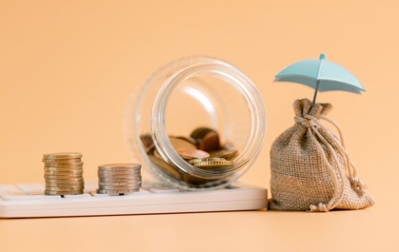 Insurance,Background,Money,Coin,Concept,Business,Protection,Finance,Sale,Financial Agent d’assurance : un portefeuille fiscalement amortissable ?