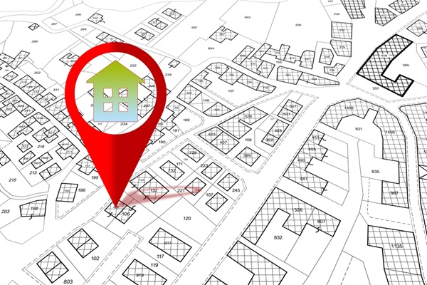 Searching,New,Home,-,Concept,With,An,Imaginary,Cadastral,Map Serveur cadastral fermé : quelles conséquences pour les ventes immobilières ?