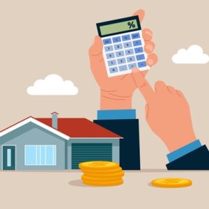 Hands,Holding,A,Calculator,And,Home.,Calculating,Property,Investment,Costs. Taxe foncière : les « éléments de confort » sous surveillance
